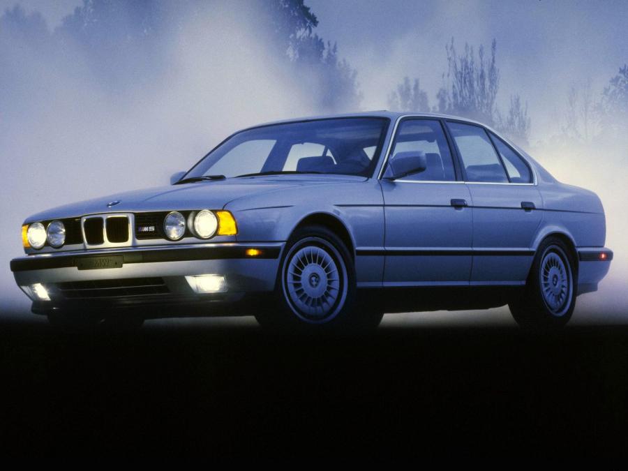  BMW M5 1989 года  (US) (фото 4 из 7)